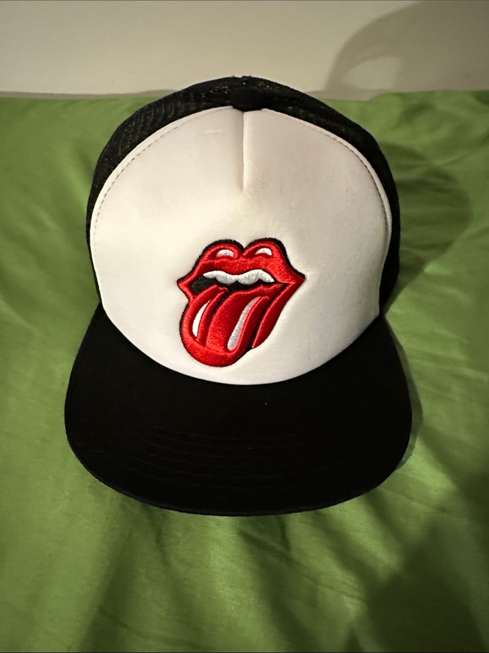 NWOT Rolling Stones SnapBack Trucker Hat
